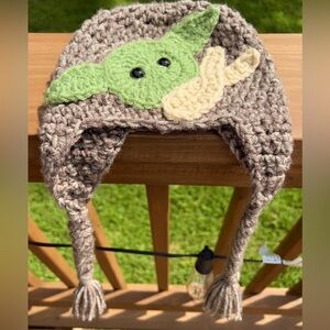 Baby Yoda Crochet Hat